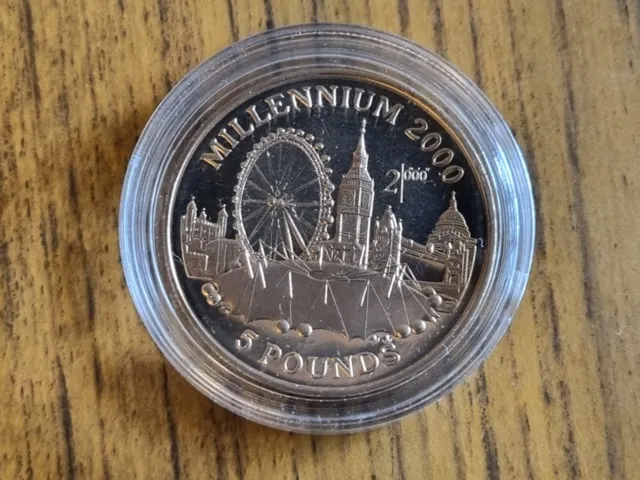 1998 Gibraltar Five Pounds : Millennium