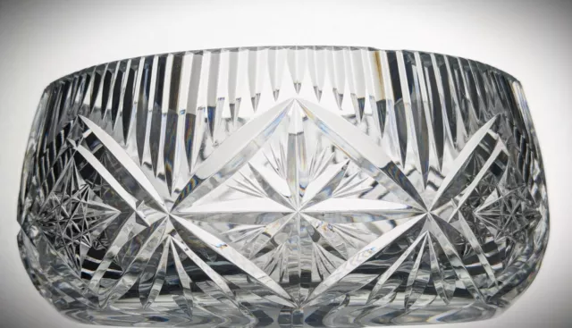 Gorgeous Heavy Lead Crystal Cut Glass Decorative Centrepiece Bowl - 20cm, 2.2kg