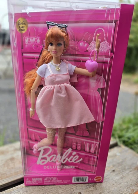 Barbie - X7869 - Poupée - Barbie Fashionista - Rouge