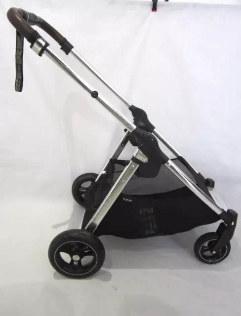 Mamas & Papas Flip XT3 Chassis Frame With wheels, brown handle