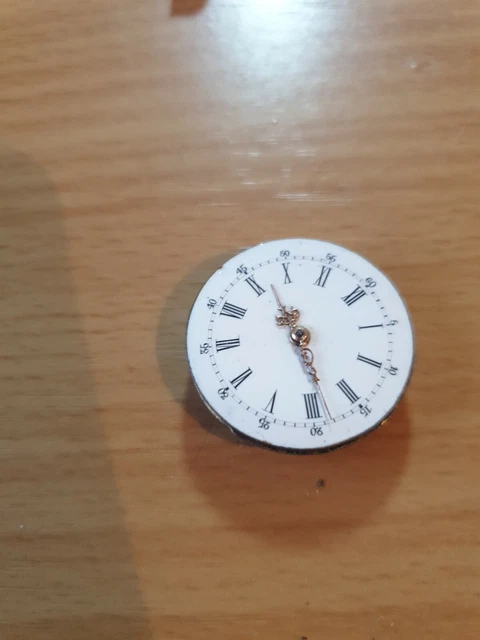 Mouvement De Montre De Col Mécanique - Balancier Oscillant - Argenté - Vendu Pour Pièces/décor - Occasion