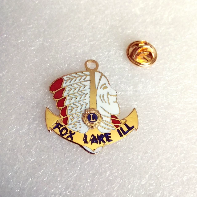Pin's L'Équipe – Plus Vite, Plus Haut – Rouge Et Or – Zamac Signé – Occasion
