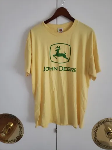 JOHN DEERE 100% Cotton Logo T-SHIRT  Yellow ADULT XL In VGC