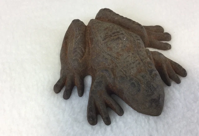 Rustic Iron Frog Collection Ornamental Rust Indoors Out Decoration Craft Project