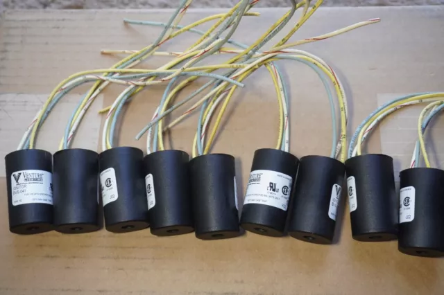 (13) Leviton porcelain lamp sockets - 1500 watt 600 volt & (9) BVS-041 Ignitors