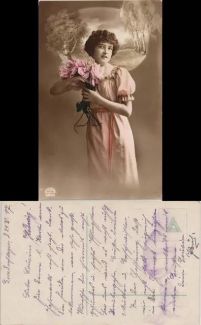 Ansichtskarte  Schöne Frau mit Blumenstrauss Fotokunst 1911