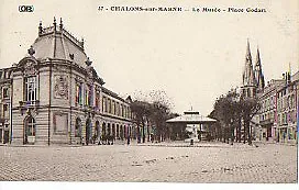 CPA 51 CHALONS SUR MARNE   le musee place godart