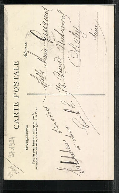 CPA Evreux, Rue Grande, vue de la rue avec commercesn et des passants 1904 2