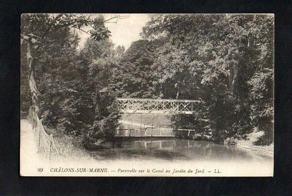 CPA CHÂLONS SUR MARNE - Passerelle sur le canal au jardin du Jard