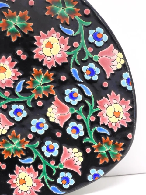 *BELLE ANCIENNE ASSIETTE CERAMIQUE  LONGWY NOIRE FLEURS MULTICOLORES Déco 5670 D 9