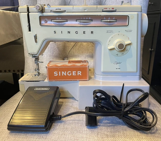 1970’S SINGER STYLIST Model 538 Sewing Machine, w/ Case, Foot Pedal