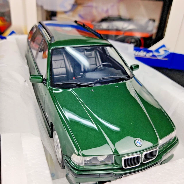 BMW E36 328i Touring M Pack – 1/18 Ottomobile – Vert Fern 1997 – Neuf