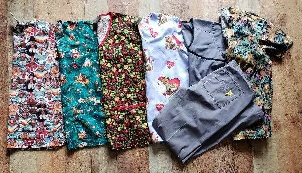 Lot Womens Sz S Scrub Uniforms Top Pants Holiday Prints Cherokee Dickies