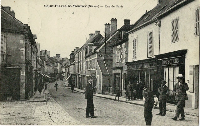 CPA - Saint-Pierre-le-Moutier - Rue de paris