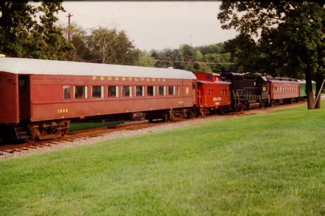 Kodachrome Original Slide West Shore Railroad GP-30 Diesel #2233 (1991) #CC1786