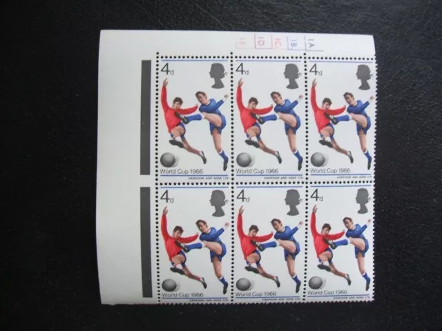 SG693 1966 World Cup Football Championship 4d. Cylinder Block of 6 MNH.