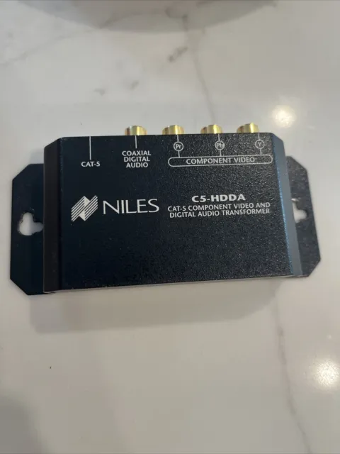 Niles C5-HDDA CAT-5 Component Video and Digital Audio Transformer