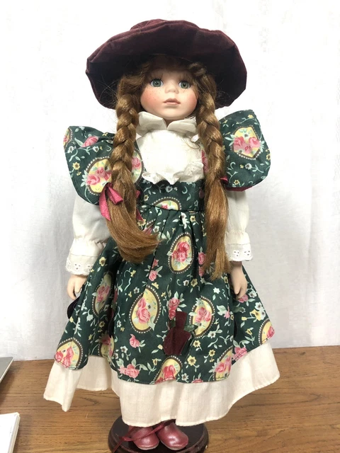 Petite Poupée collection Alsacienne 18cm