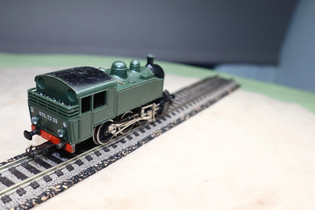 Une  Locomotive   Vapeur   Hornby     Ho