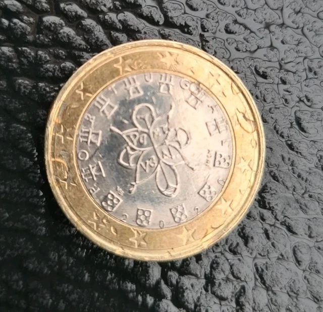 Pièce 2 euros Portugal date 2002, bon état