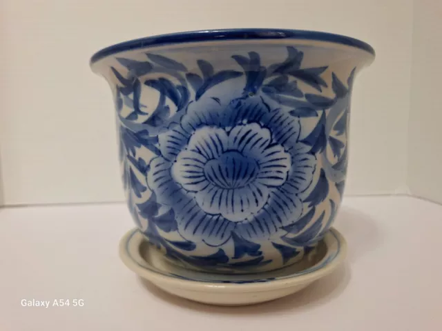 Vintage Chinese Blue & White Jardiniere Planter Floral Swirl Vine Leaves Saucer