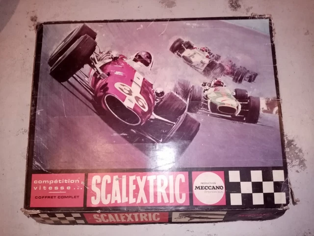Circuit De Voiture Slot Scalextric D'occasion - Pour Course à La Maison !
