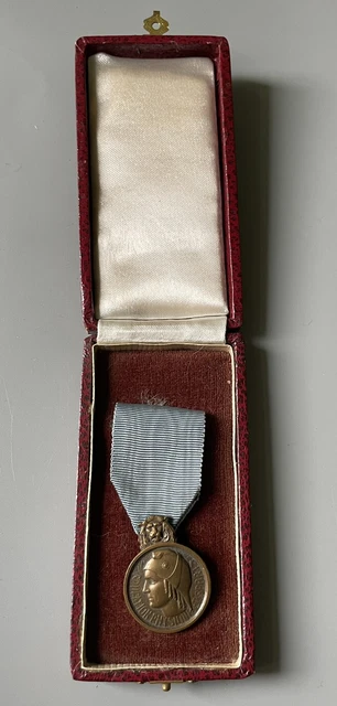 Médaille Pro Patria-BRONZE-préparation Militaire -Entraînement Physique