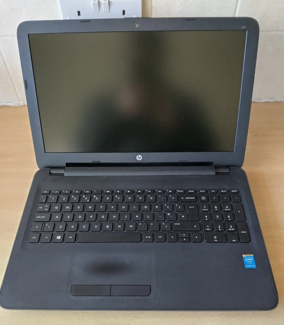 HP 250 G4 Laptop Intel Pentium 3825U/4GB RAM/500GB HDD/Win 10 Home