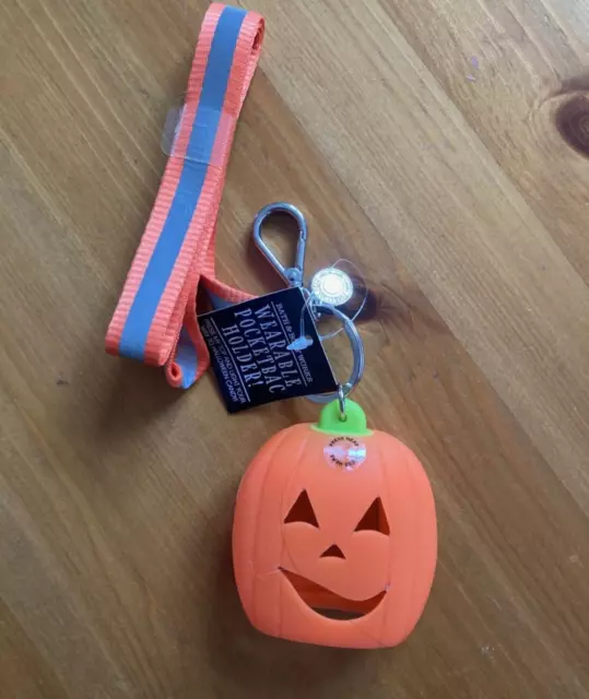 USA Bath & Body Works Holder - Halloween Glow In  Dark Lanyard NO LONGER LIGHTS