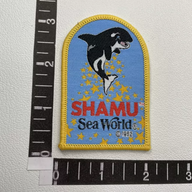 Vtg Orlando ORCA WHALE SHAMU SEA WORLD THEME PARK Florida Patch (C15U