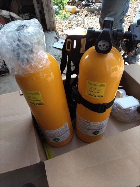 MSA 2216 PSI Industrial SCBA AIR PAK W/ 2 Tanks NOS Ref #5