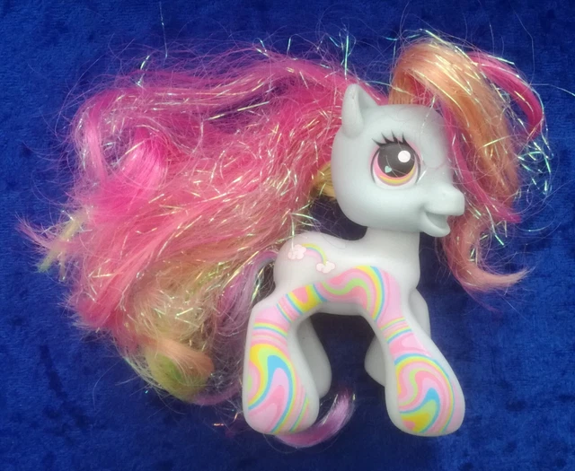 Mon Petit Poney Skyrocket – Classic Rainbow 20 Cm, Cheval Rétro à Collectionner, Figurine Animale Fille Garçon Dès 3 Ans