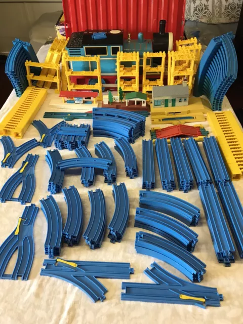 MASSIVE TOMY TOMICA WORLD TRAIN TRACK & CARS Thomas Tank Engine & Friends JOBLOT 3