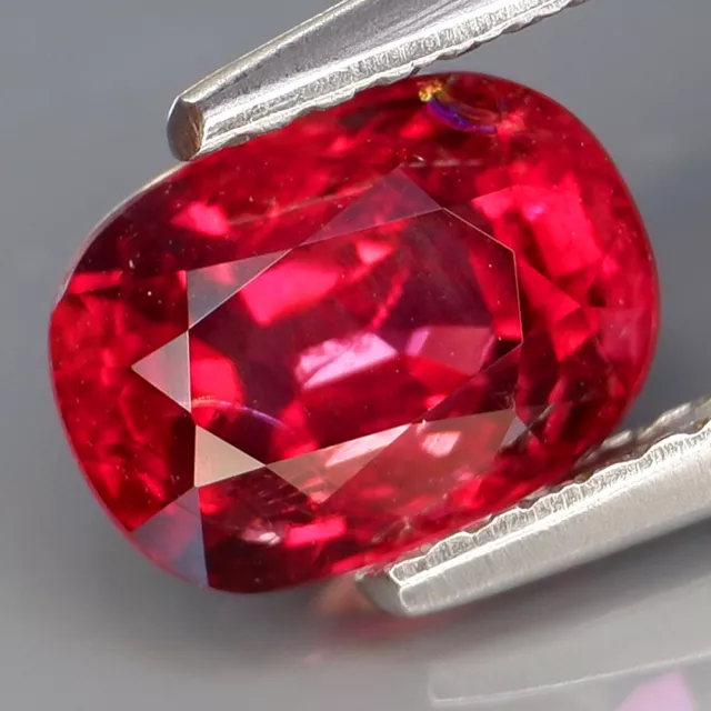 2.04Ct.Very Good Color&Full Sparkling Natural Hot Red Spinel Myanmar