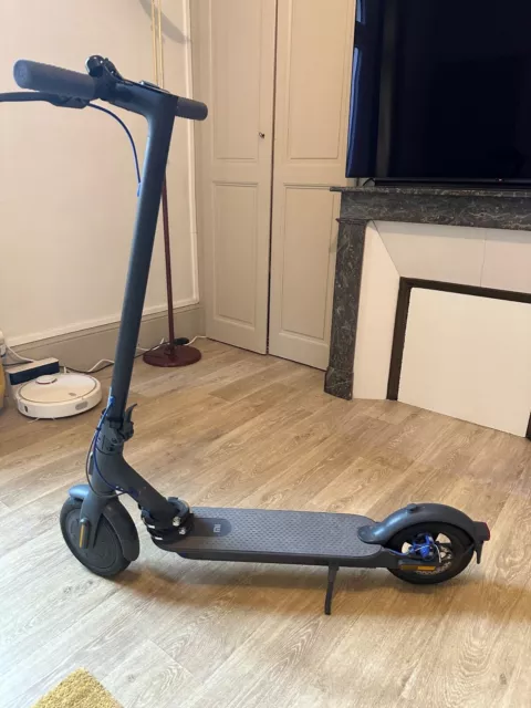 Trottinette électrique Xiaomi - Mi Electric Scooter 3