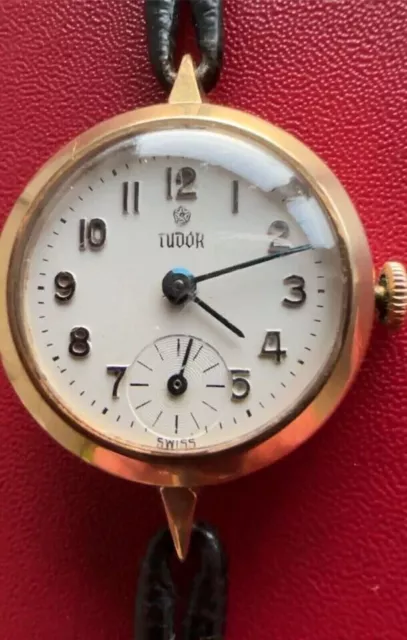 Rolex Tudor Ladies Watch. 9ct GOLD, Swiss 17 Rubies. Vintage Beautiful TUDOR.