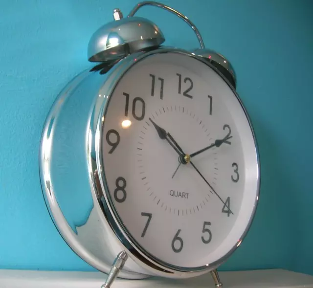 OROLOGIO SVEGLIA gigante h cm 30 cromato da tavolo o muro analogico tradizionale