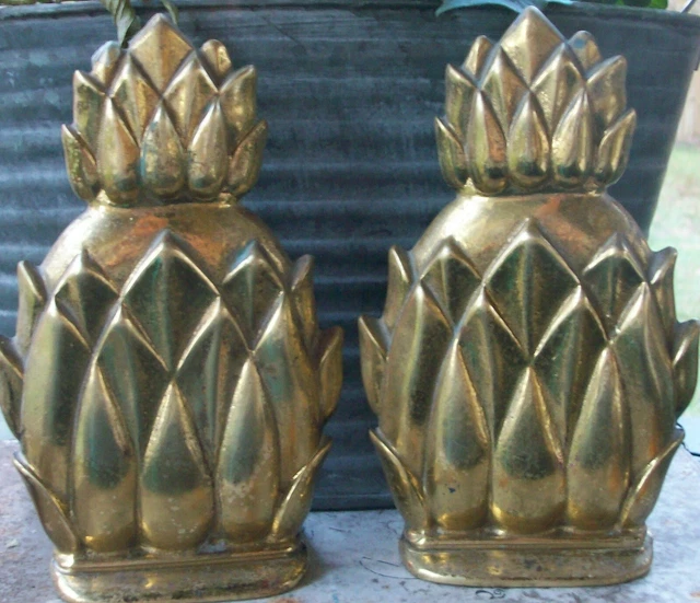 Vintage Virginia Metal Crafters Newport Brass Pineapple Bookends