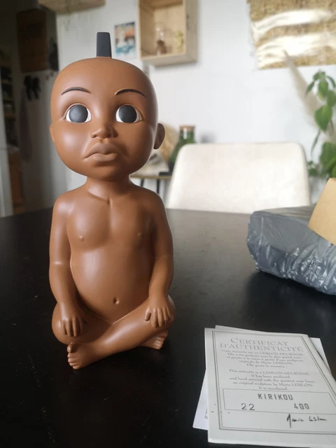 Kirikou assis en tailleur Figurine Leblon Delienne Résine