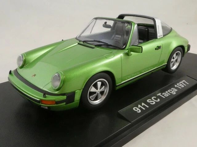 911 G Targa in 1:18 von KK Scale (1977) Grün Metallic - Modellautos
