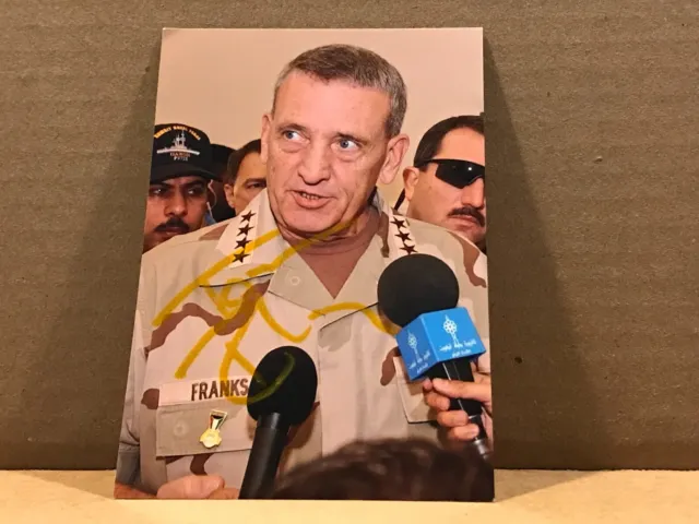 TOMMY FRANKS Authentic Hand Signed Autograph 4x6 Photo - US ARMY GENERAL IRAQ