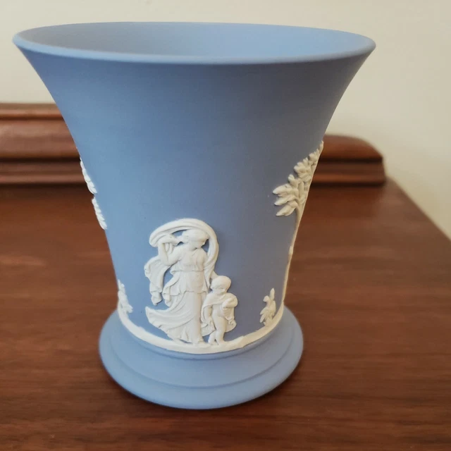 VINTAGE WEDGWOOD BLUE Jasperware Trumpet Vase Greek Goddess Cherubs