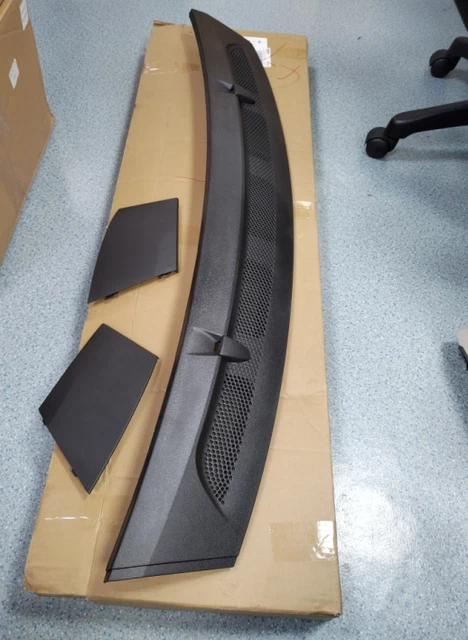 Eujgoov Couvrette De Calandre De La Capuche Avant, A1698360018 Remplacement De Garniture De Calandre De Ventilation De La Capuche, Améliorer Le Flux