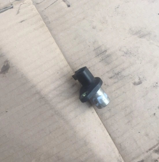 GENUINE RANGE ROVER 4.2 Supercharged Engine Crank Sensor £40.00