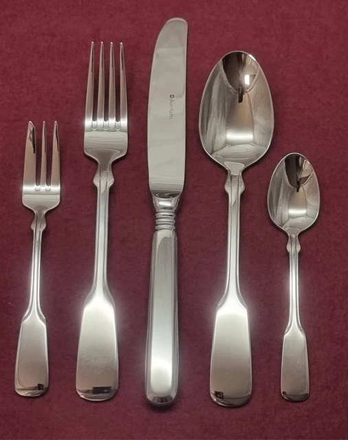 Elegantes Auerhahn Besteck 18 10 Fotos