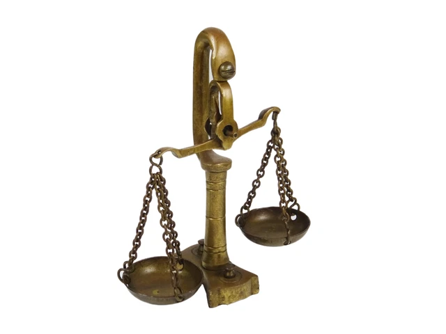 Vintage Traditional Brass Weighting Small Scale Balance Decorative