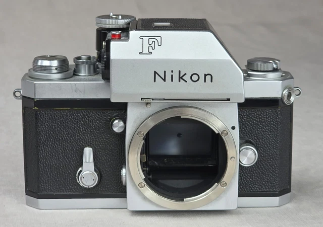 Appareil Photo Nikon F Argenté – Viseur Prisme En Toit – #6438939
