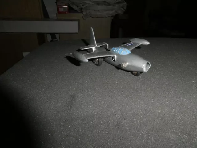 Schuco 1030 Micro-Jet USAF Thunderjet Uhrwerk läuft schwPlr. 60ies Top