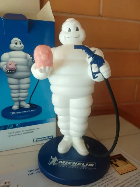Figurine Tirelire  Bibendum Michelin  20 cm en boite