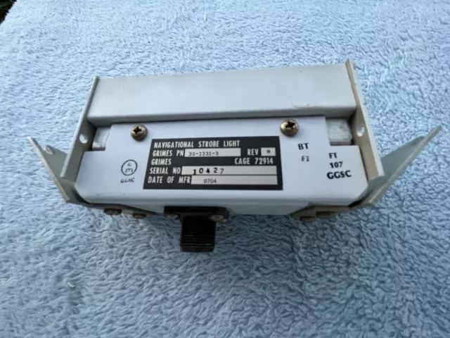 30-1331-3 Grimes Bonanza/Baron Wing Tip Strobe Light Assembly and flash tube